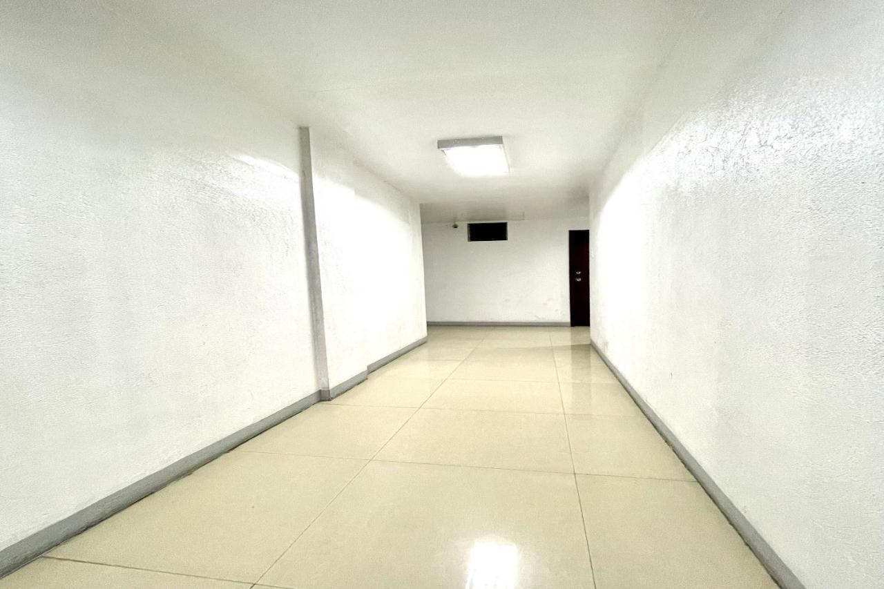 Oyo 910 Sabaidee Suites Mandaue City Exterior photo